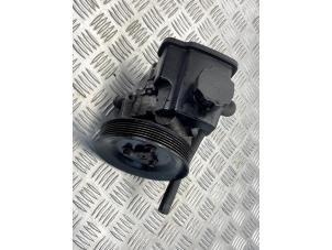 Gebruikte Servopomp Mercedes Vito (639.6) 2.2 109 CDI 16V Prijs € 100,00 Margeregeling aangeboden door APST