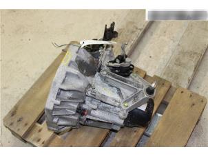 Używane Skrzynia biegów Nissan NV 200 (M20M) 1.5 dCi 110 Cena € 450,00 Procedura marży oferowane przez APST