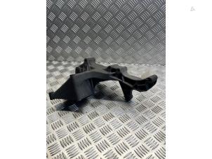 Używane Wspornik pompy wspomagania kierownicy Volkswagen LT Cena € 45,00 Procedura marży oferowane przez APST