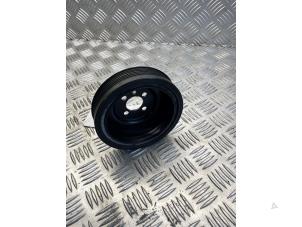 Gebruikte Krukas Poelie Volkswagen Passat Alltrack (3G5) 2.0 TDI BiTurbo 16V 4Motion Prijs € 45,00 Margeregeling aangeboden door APST