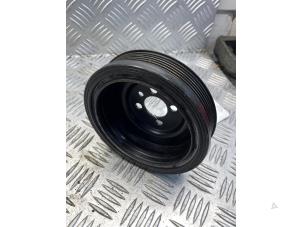 Gebruikte Krukas Poelie Volkswagen Passat Alltrack (3G5) 2.0 TDI BiTurbo 16V 4Motion Prijs € 45,00 Margeregeling aangeboden door APST