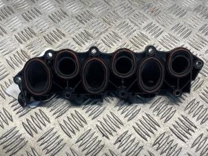 Begagnade Insugsrör Audi Q7 (4MB/4MG) 3.0 TDI V6 24V Pris € 30,00 Marginaltabell erbjuds av APST