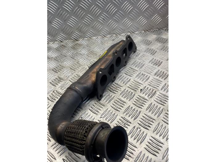 Uitlaatspruitstuk van een Audi Q7 (4MB/4MG) 3.0 TDI V6 24V 2017