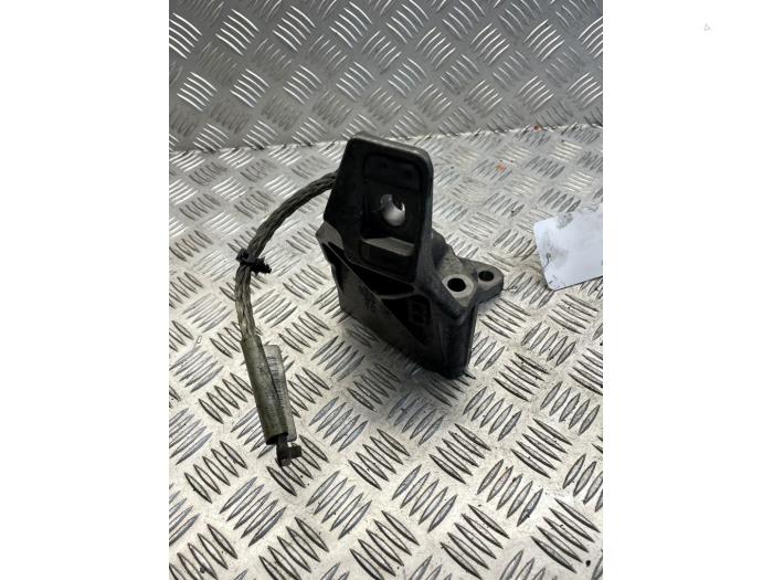 Motorfäste från en Land Rover Range Rover Sport (LW) 3.0 TDV6 2016