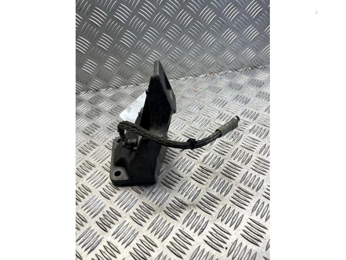 Motorfäste från en Land Rover Range Rover Sport (LW) 3.0 TDV6 2016