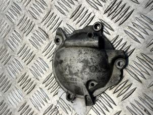 Begagnade Skydd, diverse Renault Master II (FD/HD) 2.5 dCi 100 FAP Pris € 20,00 Marginaltabell erbjuds av APST