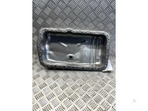 Używane Miska olejowa Renault Trafic New (FL) 2.5 dCi 16V 115 FAP Cena € 45,00 Procedura marży oferowane przez EU Engines & Parts BV