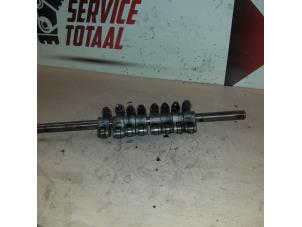 Begagnade Vipparmsaxel Opel Movano (4A1; 4A2; 4B2; 4B3; 4C2; 4C3) 2.2 DTI Pris € 75,00 Marginaltabell erbjuds av APST