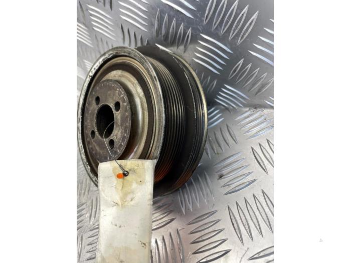 Remskiva, vevaxel från en Iveco New Daily VI 33S13, 35C13, 35S13 2014