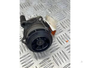 Gebruikte Waterpomp Volkswagen Crafter 2.0 TDI Prijs € 20,00 Margeregeling aangeboden door APST