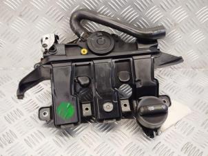 Używane Kolektor dolotowy Mercedes C (W205) C-180 1.6 CDI BlueTEC, C-180 d 16V Cena € 50,00 Procedura marży oferowane przez APST