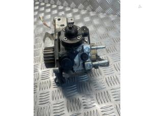 Begagnade Mekanisk bränslepump Ford Focus 3 1.6 TDCi ECOnetic Pris € 125,00 Marginaltabell erbjuds av EU Engines & Parts BV