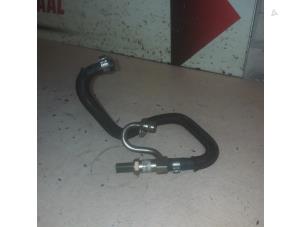 Używane Przewód powrotny paliwa Mercedes E (W213) E-200d 1.6 Turbo 16V Cena € 45,00 Procedura marży oferowane przez APST