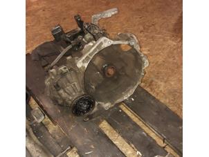 Begagnade Växellåda Volkswagen Polo V (6R) 1.6 TDI 16V 75 Pris € 250,00 Marginaltabell erbjuds av APST