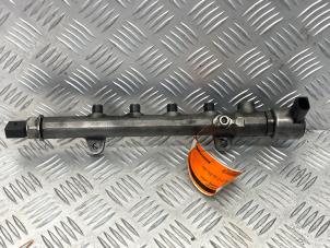 Begagnade Bränsleinsprutningsmunstycke Mercedes C (W205) C-220 2.2 CDI BlueTEC, C-220 d 16V Pris € 50,00 Marginaltabell erbjuds av APST