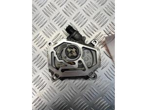 Gebruikte Vacuumpomp (Benzine) Mercedes A (177.0) 2.0 A-220 Turbo 16V Prijs € 50,00 Margeregeling aangeboden door APST