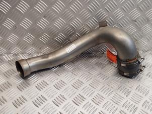 Gebruikte Intercooler Buis Mercedes A-Klasse AMG (177.0) 2.0 A-35 AMG Turbo 16V 4Matic Prijs € 75,00 Margeregeling aangeboden door APST