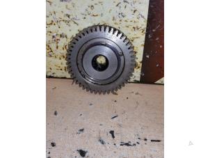 Begagnade Kamaxeldrev Mercedes E (W212) E-220 CDI 16V BlueEfficiency Pris € 25,00 Marginaltabell erbjuds av APST