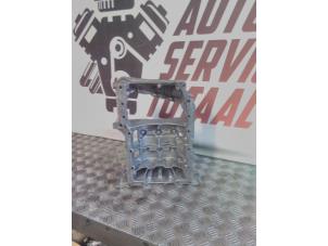 Gebruikte Carterpan Renault Trafic New (JL) 2.0 dCi 16V 115 Prijs € 100,00 Margeregeling aangeboden door EU Engines & Parts BV