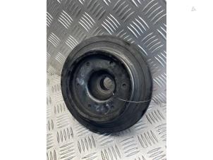 Gebruikte Krukas Poelie Mercedes ML I (163) 270 2.7 CDI 20V Prijs € 50,00 Margeregeling aangeboden door EU Engines & Parts BV