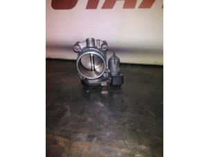 Begagnade Spjällhus Mercedes A (177.0) 2.0 A-220 Turbo 16V Pris € 100,00 Marginaltabell erbjuds av APST