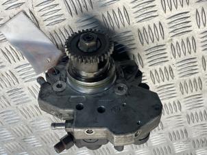 Gebruikte Brandstofpomp Mechanisch Mercedes Sprinter 3,5t (906.63) 319 CDI,BlueTEC V6 24V Prijs € 125,00 Margeregeling aangeboden door APST