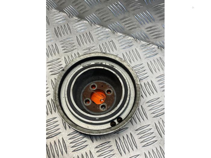 Remskiva, vevaxel från en Iveco New Daily VI 33S13, 35C13, 35S13 2016