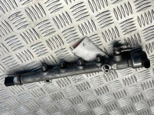 Begagnade Bränsleinsprutningsmunstycke Mercedes Sprinter 3,5t (906.13/906.23) 316 CDI 16V 4x4 Pris € 75,00 Marginaltabell erbjuds av APST