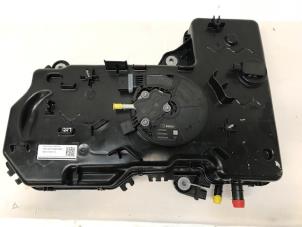 Begagnade AdBlue-tank Volkswagen Transporter T6 2.0 TDI 150 4Motion Pris på förfrågan erbjuds av Jonker - Huissen B.V.