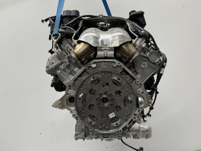 Motor från en BMW M8 (F92) 4.4 V8 32V Twin Turbo 2022