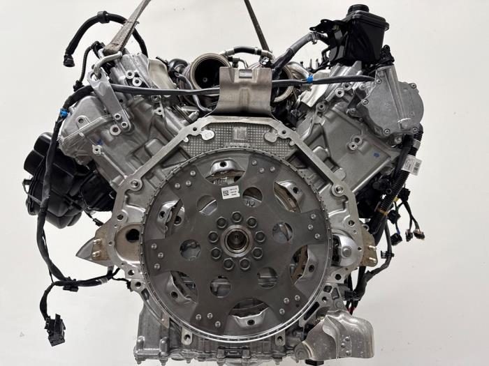 Motor från en BMW M5 (F90) 4.4 xDrive V8 32V TwinPower Turbo 2022