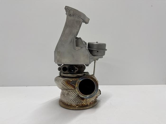 Turbo från en Audi RS 6 Avant (C8) 4.0 V8 TFSI Mild Hybrid 32V 2022