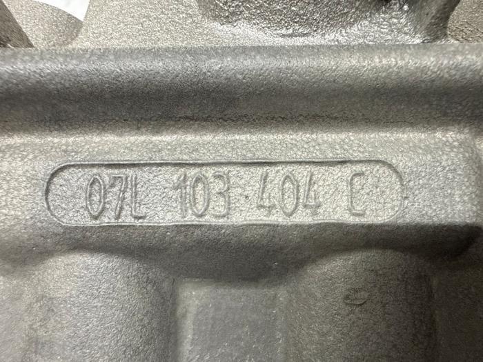 Topplock från en Audi R8 (422/423) 5.2 V10 40V FSI Quattro 2012