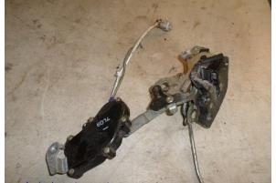 Begagnade Dörrlåscylinder, höger Suzuki Wagon-R+ (SR) 1.2 16V Pris € 15,00 Marginaltabell erbjuds av Hans Auto Onderdelen