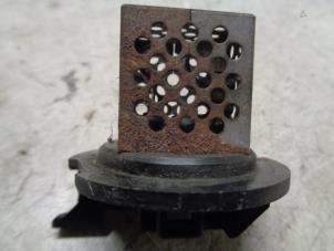 Gebruikte Kachel Weerstand Daihatsu Cuore (L251/271/276) 1.0 12V DVVT Prijs € 6,00 Margeregeling aangeboden door Hans Auto Onderdelen