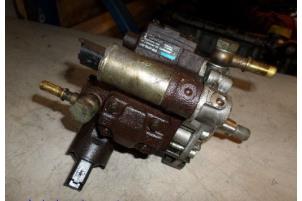 Gebruikte Dieselpomp Ford Fiesta 5 (JD/JH) 1.4 TDCi Prijs € 105,00 Margeregeling aangeboden door Hans Auto Onderdelen