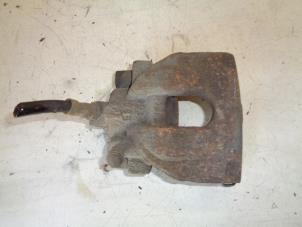 Gebruikte Remklauw (Tang) rechts-achter Volvo V70 (SW) 2.4 D5 20V Prijs € 18,00 Margeregeling aangeboden door Hans Auto Onderdelen