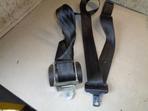 Begagnade Set med säkerhetsbälten, baksäten Citroen C4 Berline (LC) 1.6 HDi 16V 110 Pris € 15,00 Marginaltabell erbjuds av Hans Auto Onderdelen