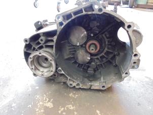 Gebruikte Versnellingsbak Audi A3 Sportback (8PA) 2.0 TDI 16V Prijs € 300,00 Margeregeling aangeboden door Hans Auto Onderdelen