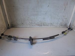 Gebruikte Schakelkabel Versnellingsbak Opel Insignia Sports Tourer 2.0 CDTI 16V 130 ecoFLEX Prijs € 75,00 Margeregeling aangeboden door Hans Auto Onderdelen