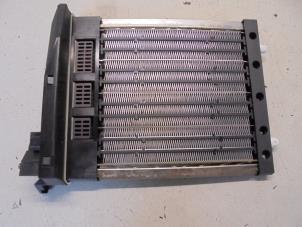 Begagnade Värmeelement Mercedes A (W169) 2.0 A-180 CDI 16V 3-Drs. Pris € 35,00 Marginaltabell erbjuds av Hans Auto Onderdelen