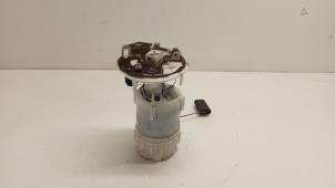 Gebruikte Tank element Pomp Renault Scénic II (JM) 1.6 16V Prijs € 35,00 Margeregeling aangeboden door Hans Auto Onderdelen