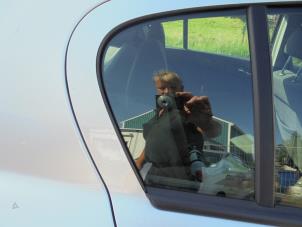 Gebruikte Driehoeks Ruit rechts-achter Opel Astra H (L48) 1.6 16V Twinport Prijs € 25,00 Margeregeling aangeboden door Hans Auto Onderdelen