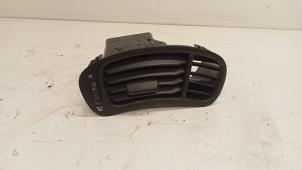 Gebruikte Luchtrooster Dashboard Fiat Panda/Pandina (312) 0.9 TwinAir Turbo 85 Prijs € 20,00 Margeregeling aangeboden door Hans Auto Onderdelen