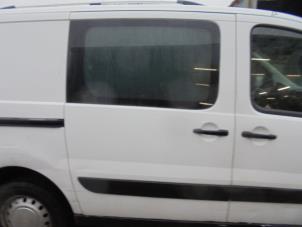 Begagnade Skjutdörr, höger Citroen Jumpy (G9) 2.0 HDI 120 16V Pris € 200,00 Marginaltabell erbjuds av Hans Auto Onderdelen