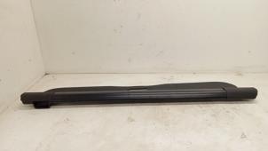 Begagnade Hatthylla Mercedes A (W169) 1.5 A-150 5-Drs. Pris € 70,00 Marginaltabell erbjuds av Hans Auto Onderdelen