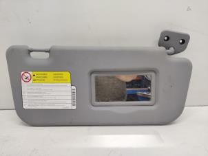 Używane Oslona przeciwsloneczna Mitsubishi Colt (Z2/Z3) 1.5 16V Cena € 15,00 Procedura marży oferowane przez Hans Auto Onderdelen