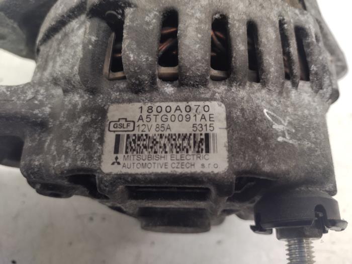 Dynamo från en Smart Forfour (454) 1.3 16V 2005