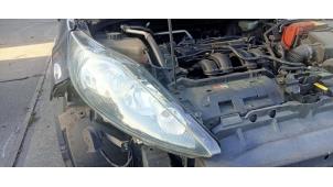 Gebruikte Koplamp rechts Ford Fiesta 6 (JA8) 1.25 16V Prijs € 35,00 Margeregeling aangeboden door Hans Auto Onderdelen