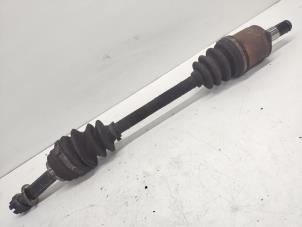 Begagnade Drivaxel, vänster fram Hyundai Atos 1.0 12V Pris € 25,00 Marginaltabell erbjuds av Hans Auto Onderdelen